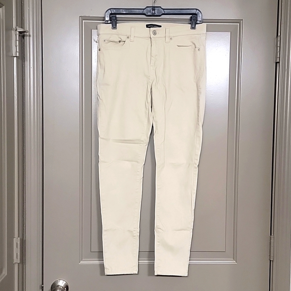 Khaki soft material banana pants